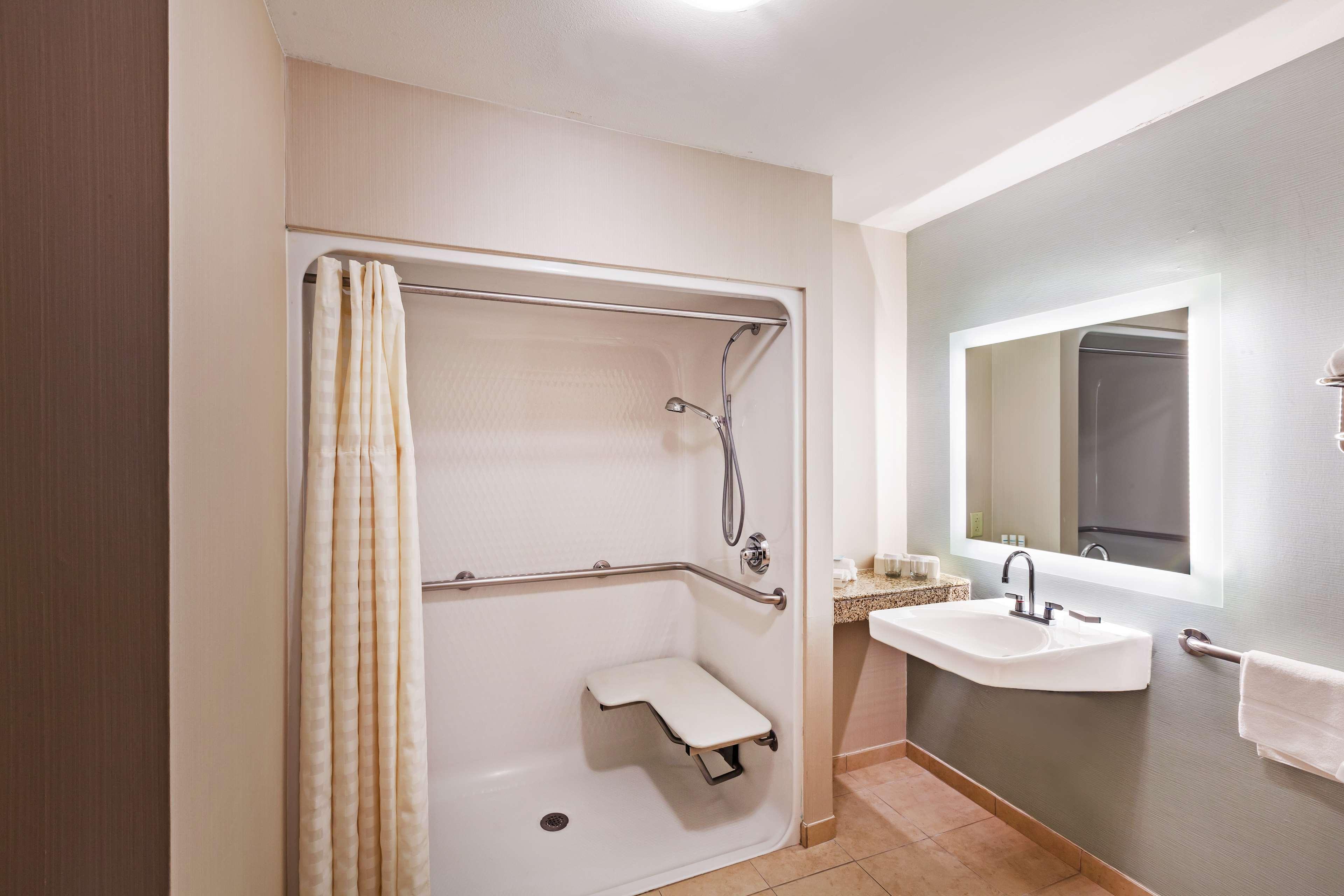Homewood Suites By Hilton Brownsville Esterno foto
